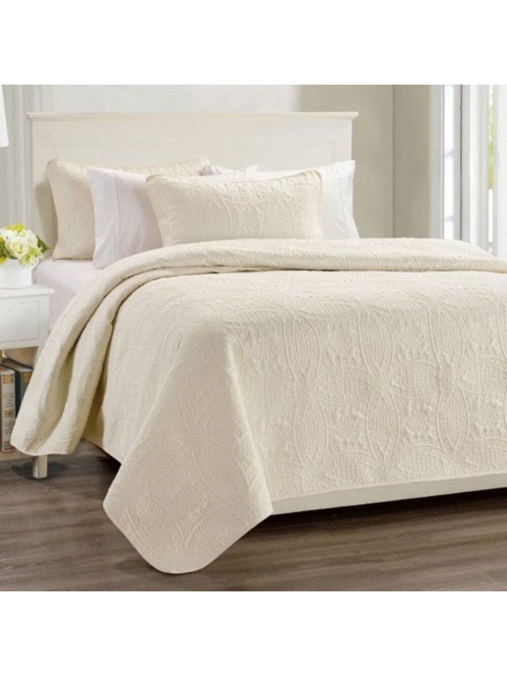 🌟Millano Chambrey 3 Piece Quilt Set Ivory